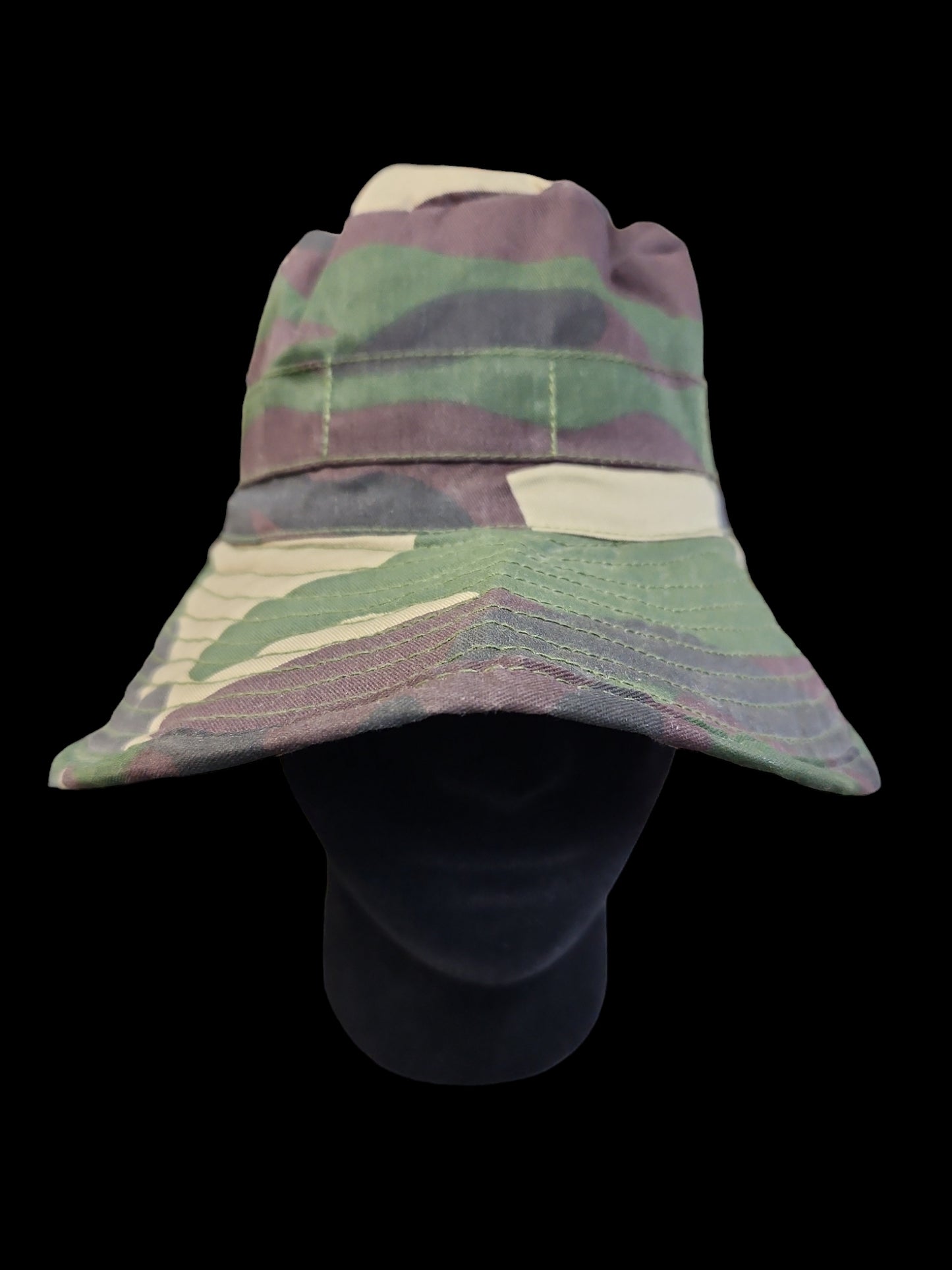GIGGLE HAT WOODLAND